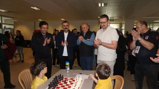 Uzunköprü’de Satranç Turnuvası Başladı