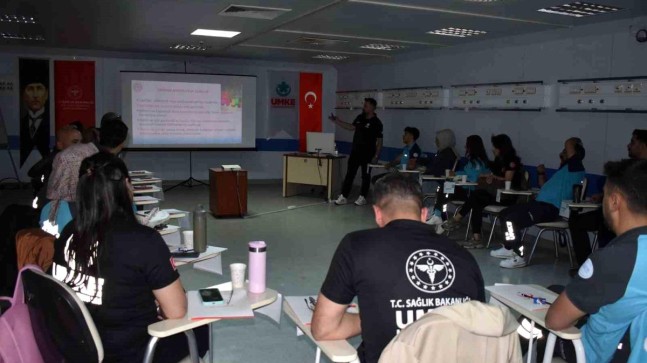 Elazığ’da UMKE’ye KBRN Eğitimi