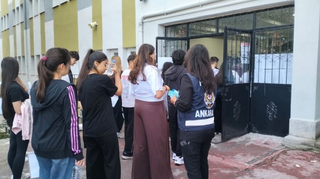 LGS Sınav Heyecanı Başladı