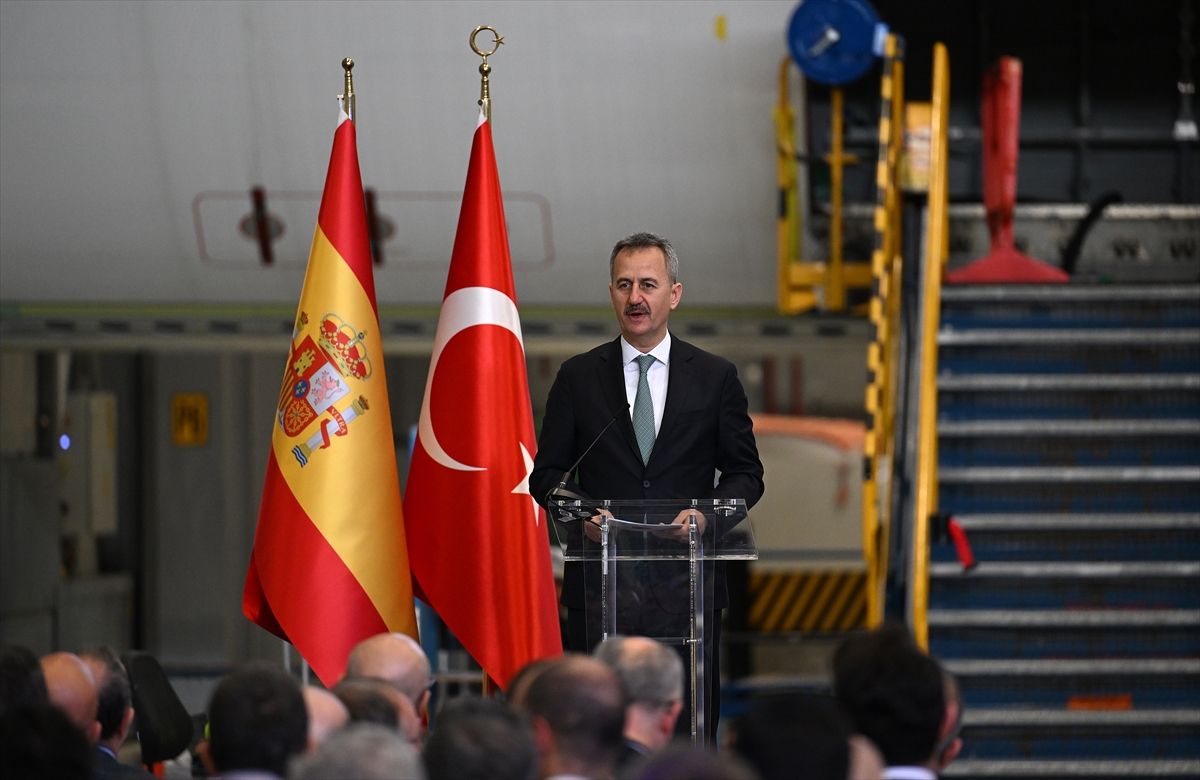 HÜRJET’in İspanya’ya ihracatı için imzalar atıldı