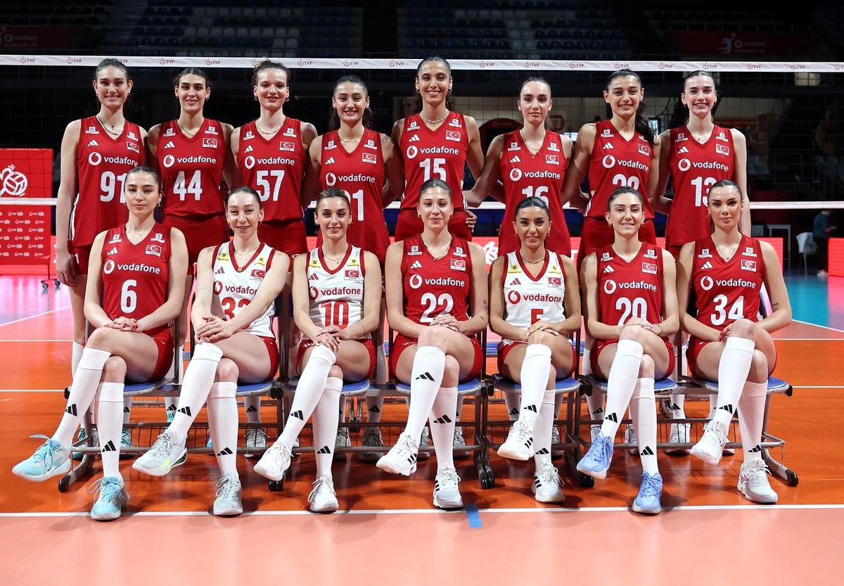 A Milli Kadın Voleybol Takımı Polonya’yı Yendi
