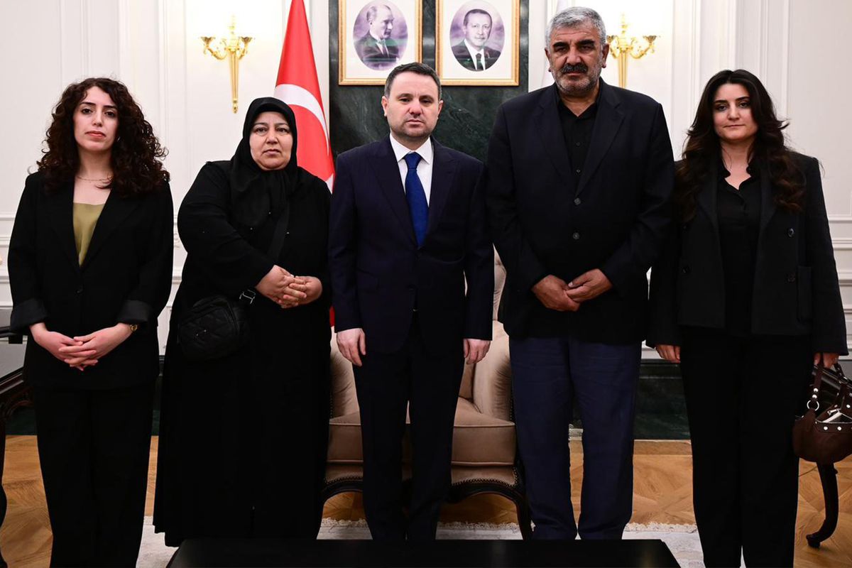 Adalet Bakanı Gürlek, Rojin Kabaiş’in ailesi ile görüştü