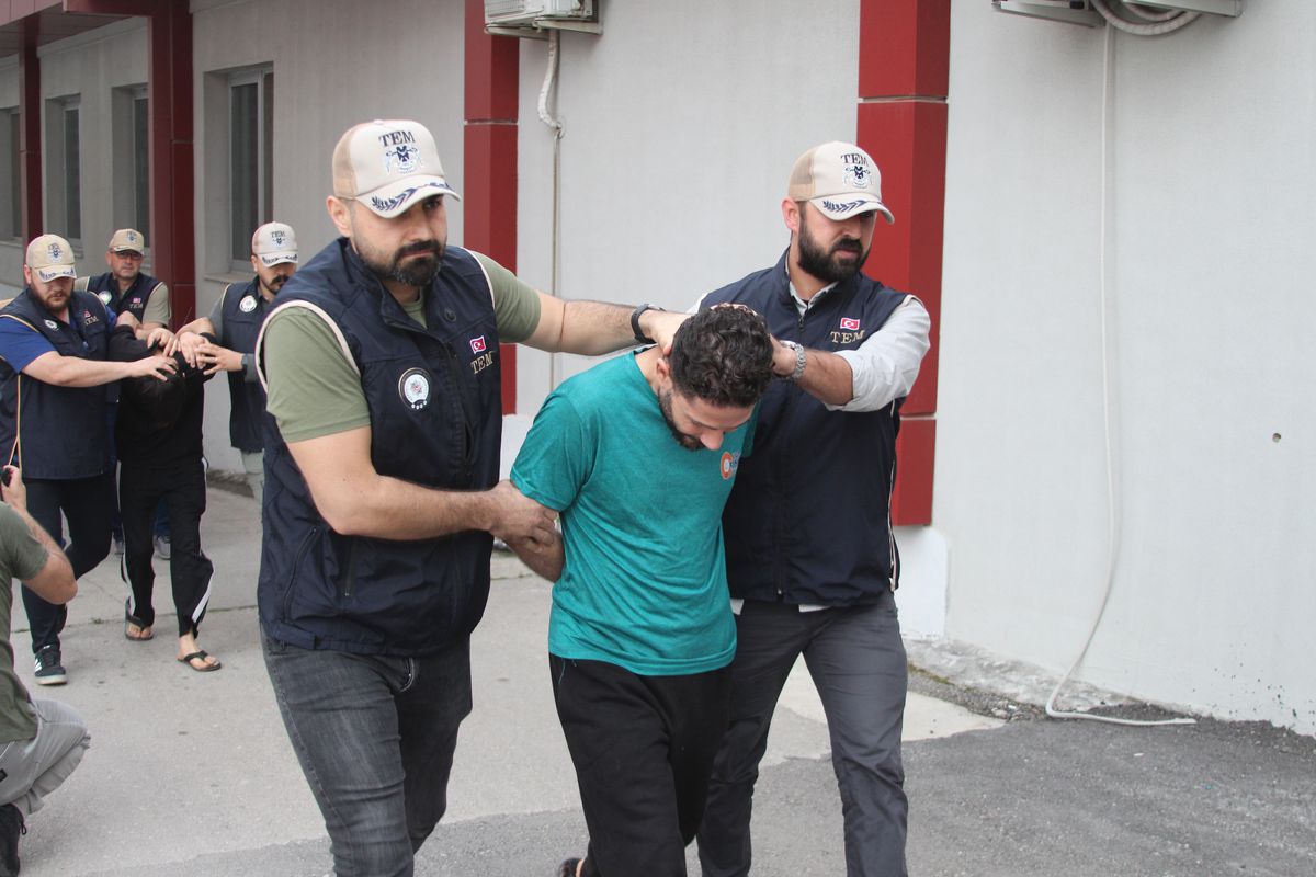 Adana’da DEAŞ Operasyonu: 16 Şüpheli Yakalandı