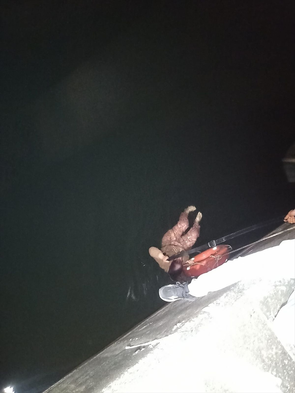 Seyhan Nehri’nde Kadın Kurtarıldı