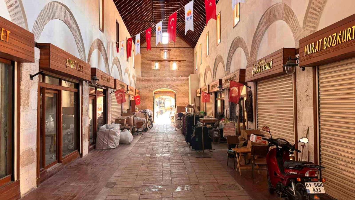 Adana’nın tarihi Kapalı Çarşı’sı, adı gibi ‘Kapalı’ kaldı
