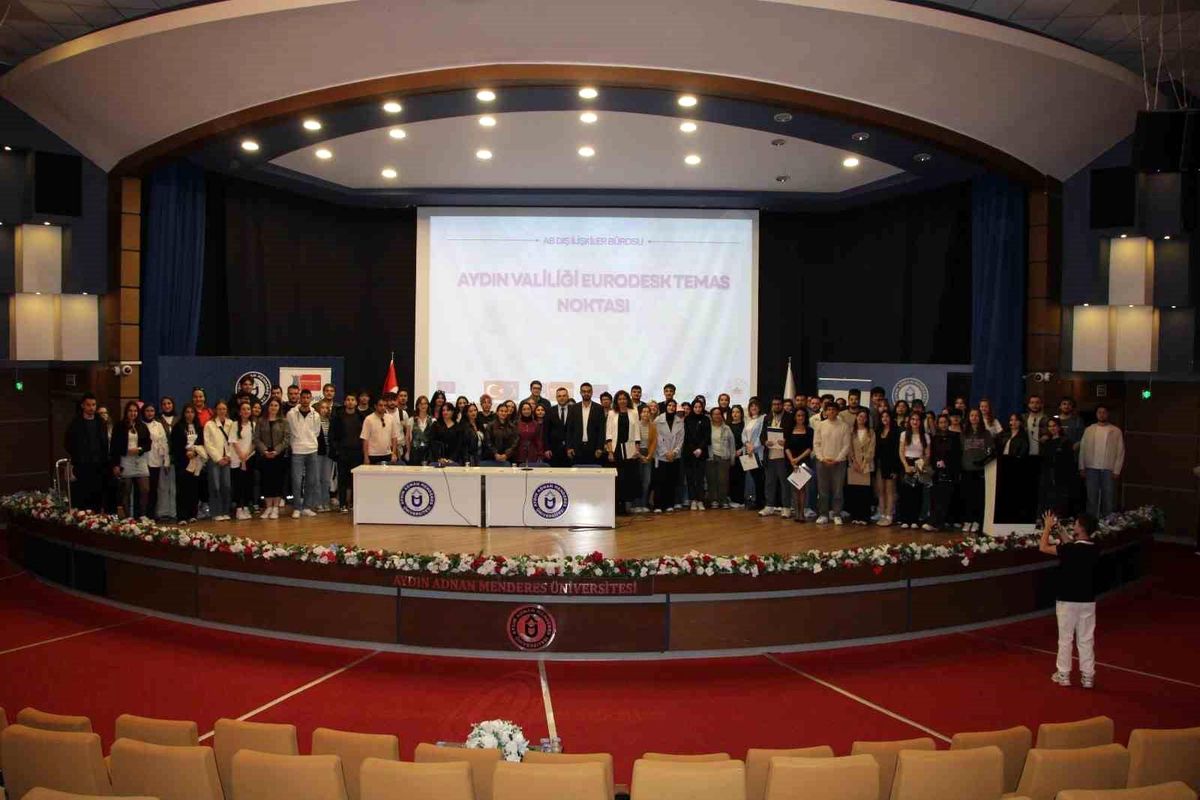 AB Destekli Gençlik Semineri ADÜ’de