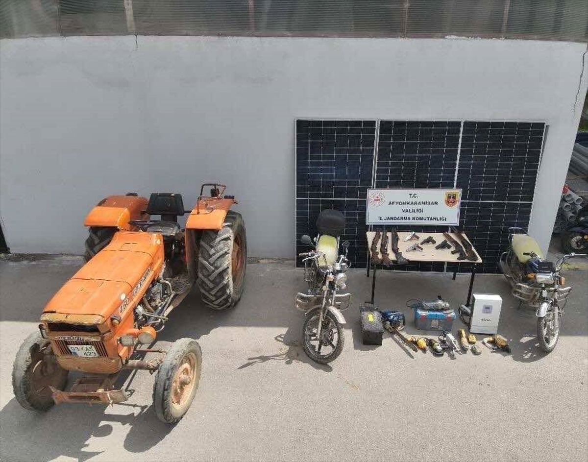 Afyonkarahisar’da 5 Hırsız Tutuklandı