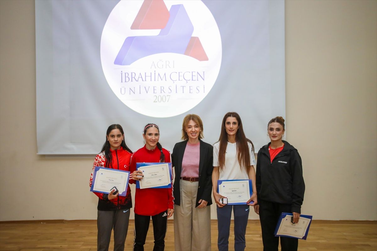 Ağrı’da Bilim ve Spor Ödülleri Töreni