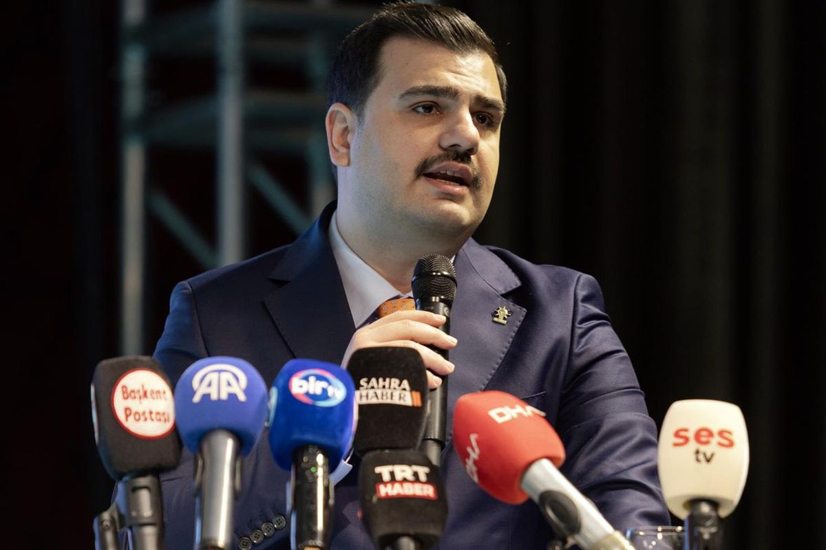 AK Parti İzmir Milletvekili Eyyüp Kadir İnan’dan “27 Mayıs” açıklaması