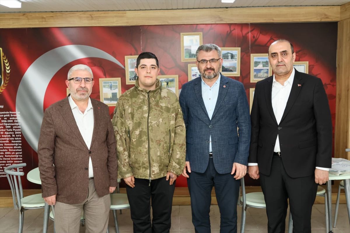 Tanrıverdi’den Mehmetçiğe Ziyaret