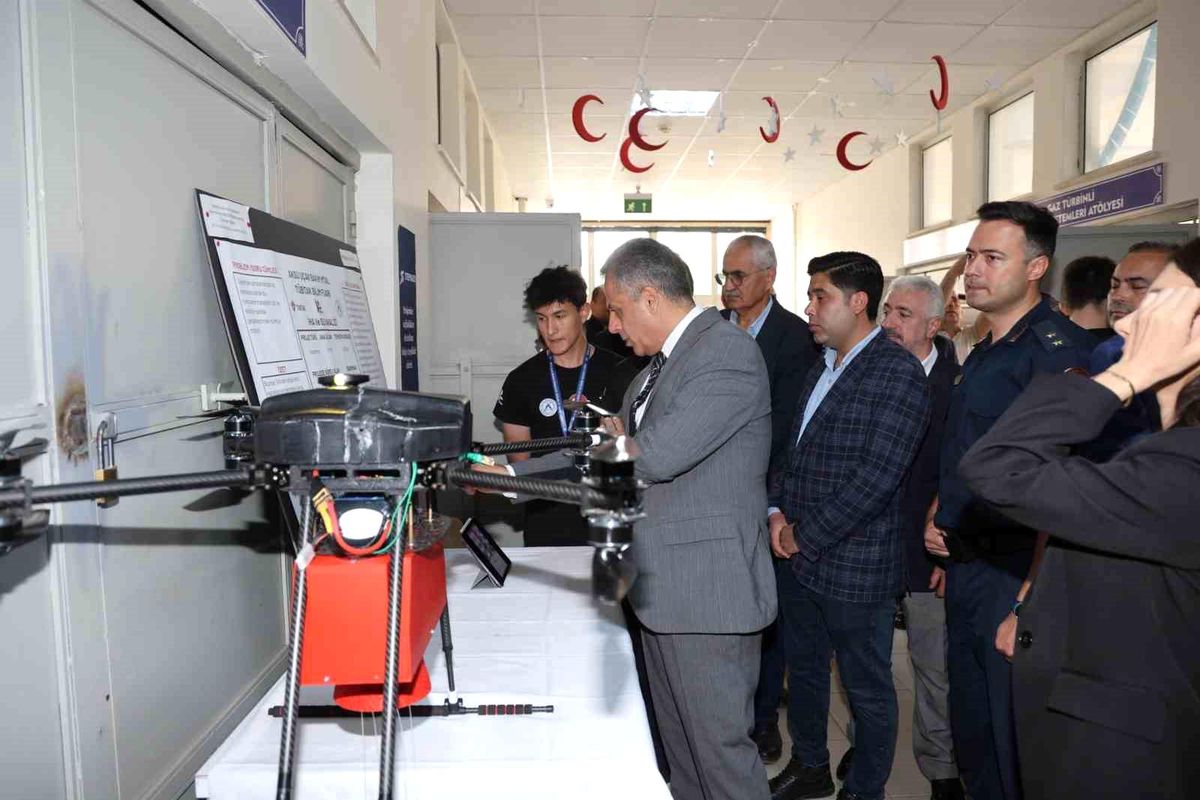 Aksu’da Bilim Fuarı Düzenlendi