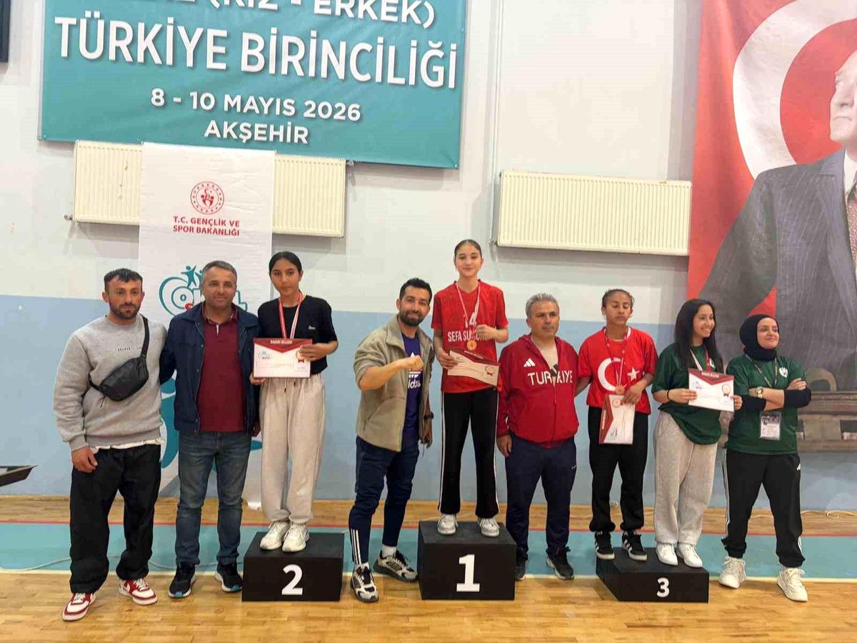 Alaşehir’den Bilek Güreşinde Başarı