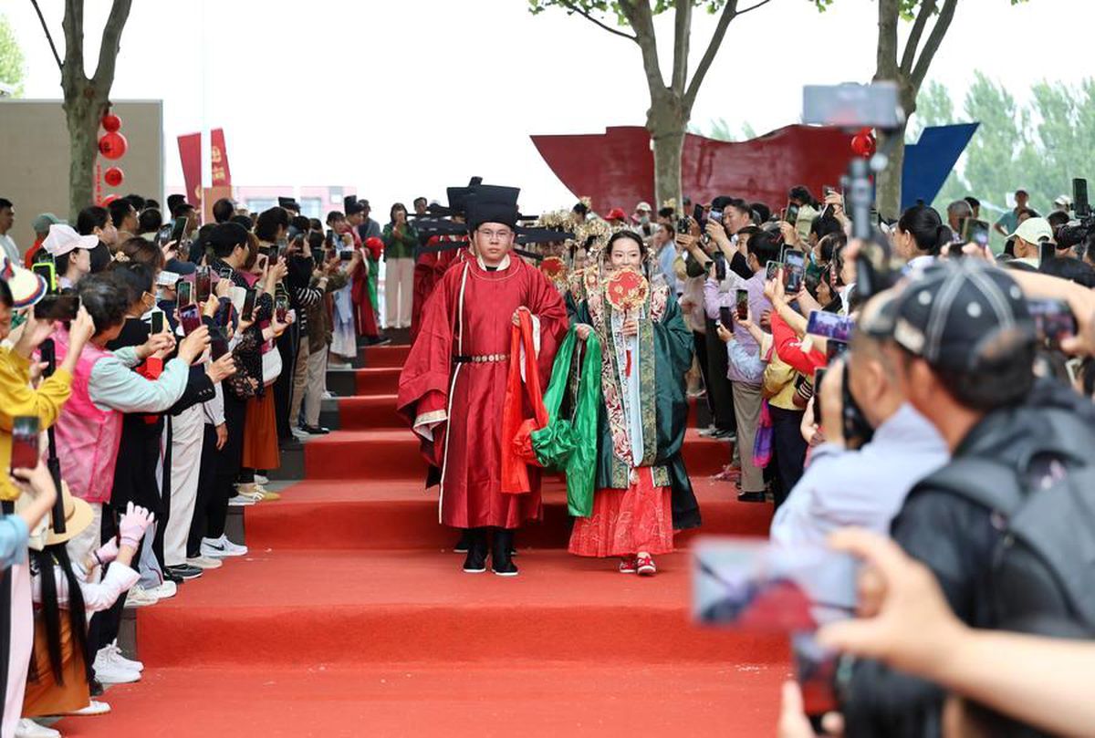 Tianjin’de Geleneksel Nikah Töreni