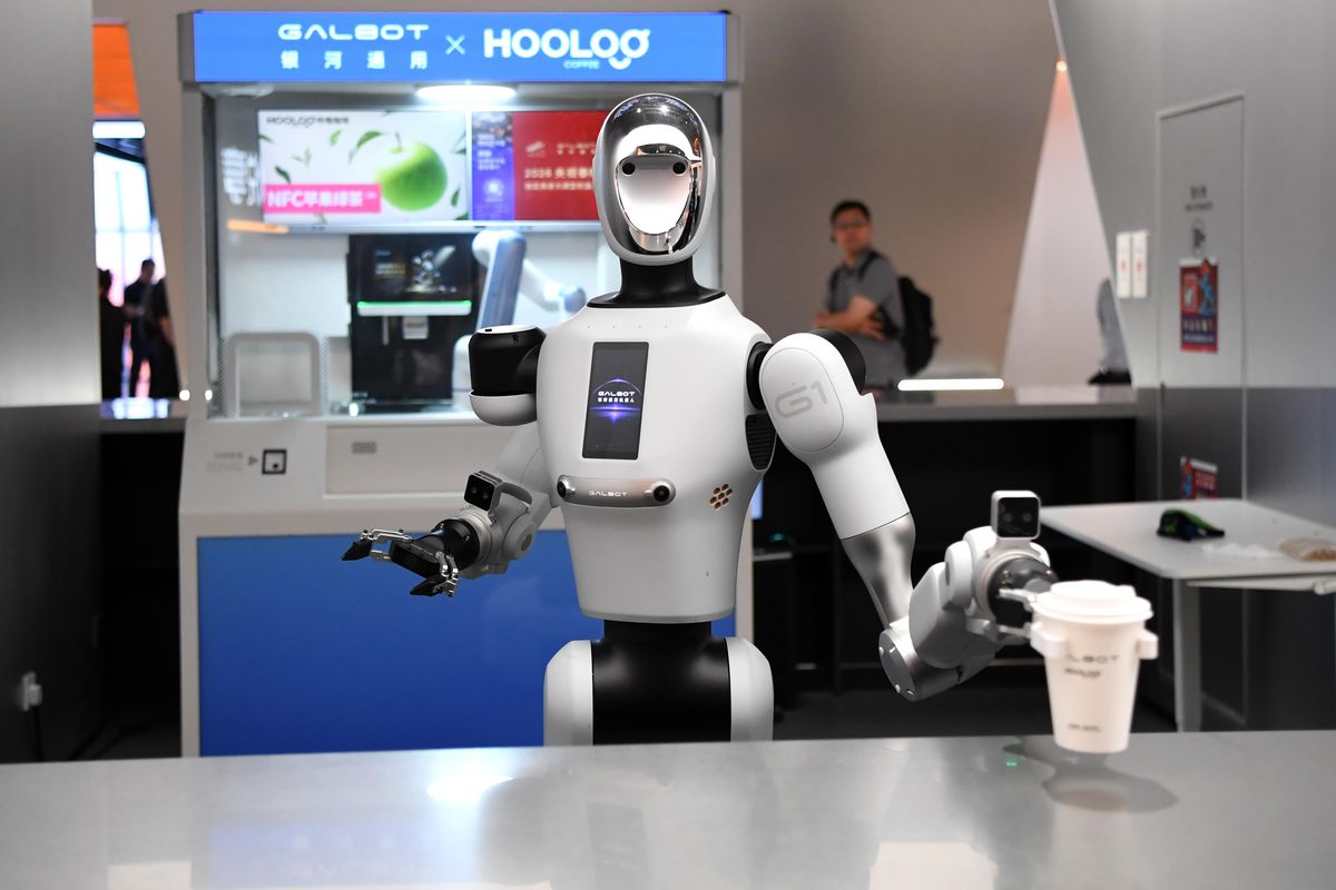 Çin’de Yapay Zeka Robot Üssü Açıldı