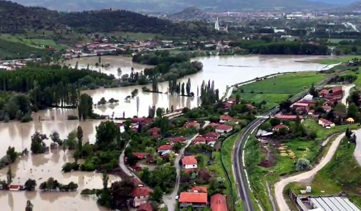 Almus Barajı Tehlikesi: 15 Mahalle ve 7 Köy Tahliye Ediliyor