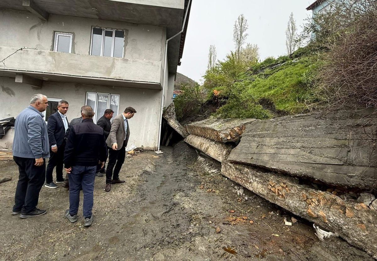 Tokat’ta Sağanak Duvar Çöktü