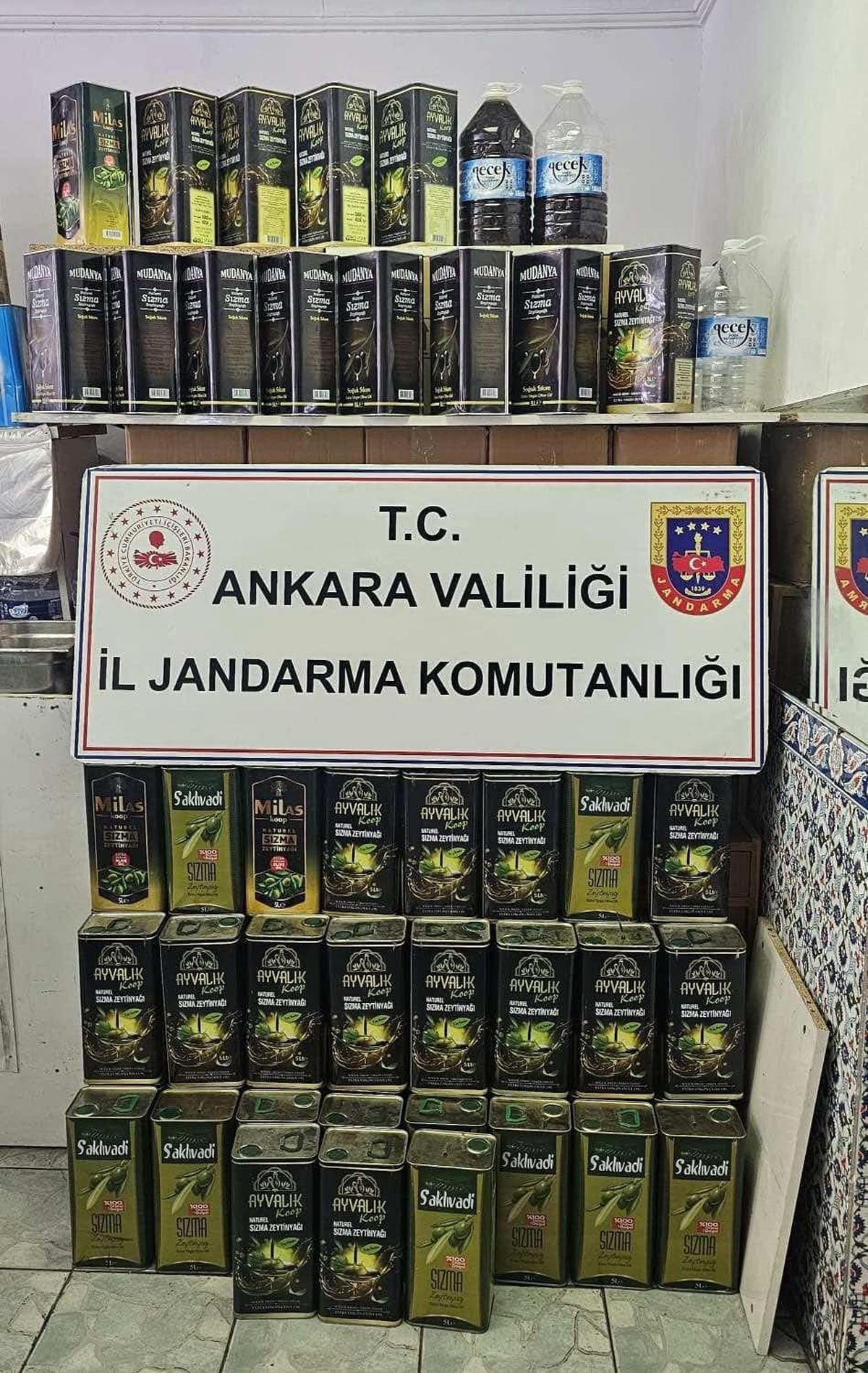 Ankara’da 1,5 Ton Kaçak Zeytinyağı Ele Geçirildi