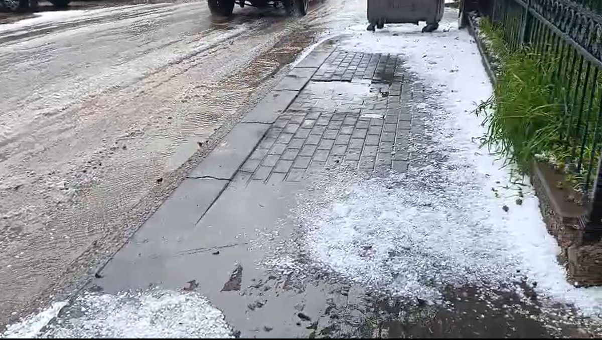 Bala’da Sağanak ve Dolu Etkili Oldu