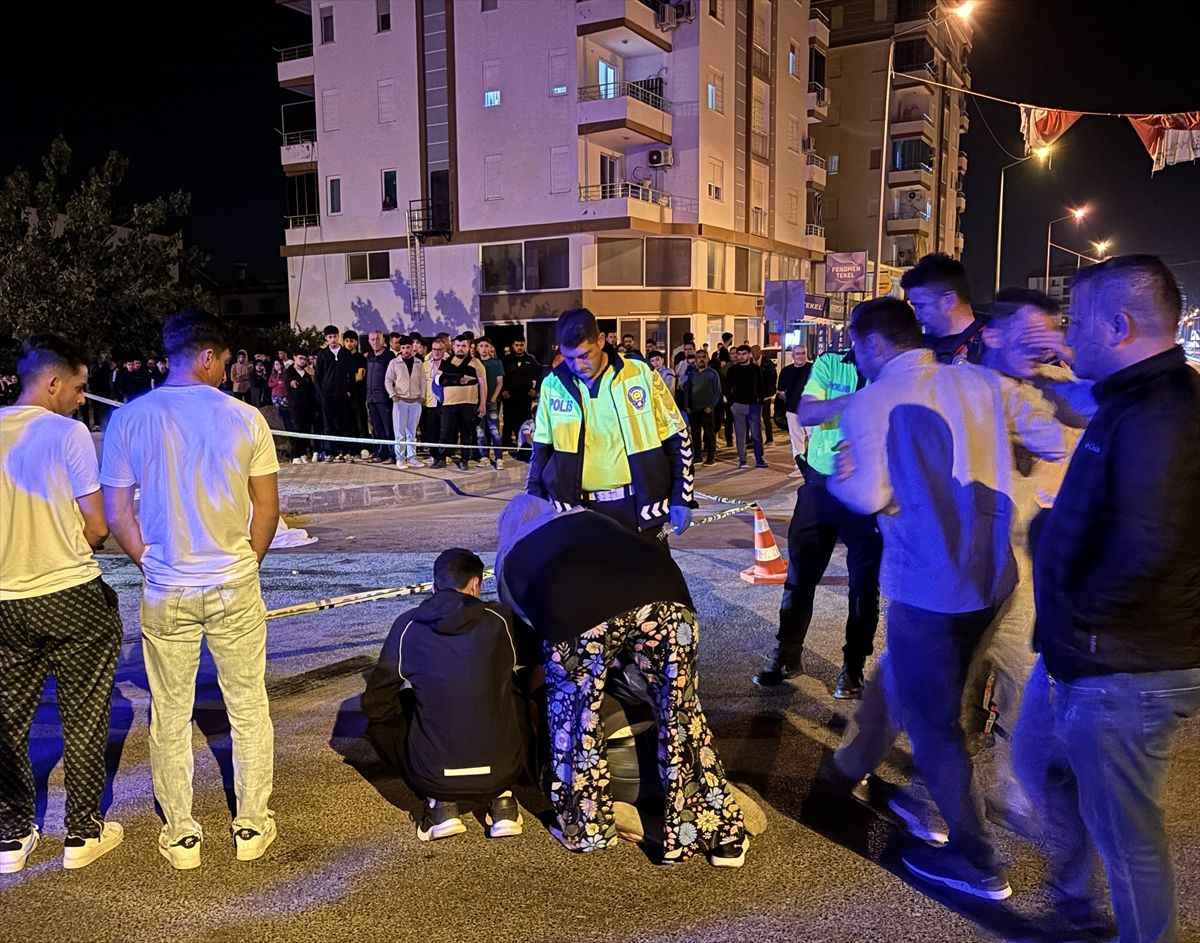 Kumluca’da Motosiklet-Cöp Kamyonu Kazası: 2 Kişi Hayatını Kaybetti