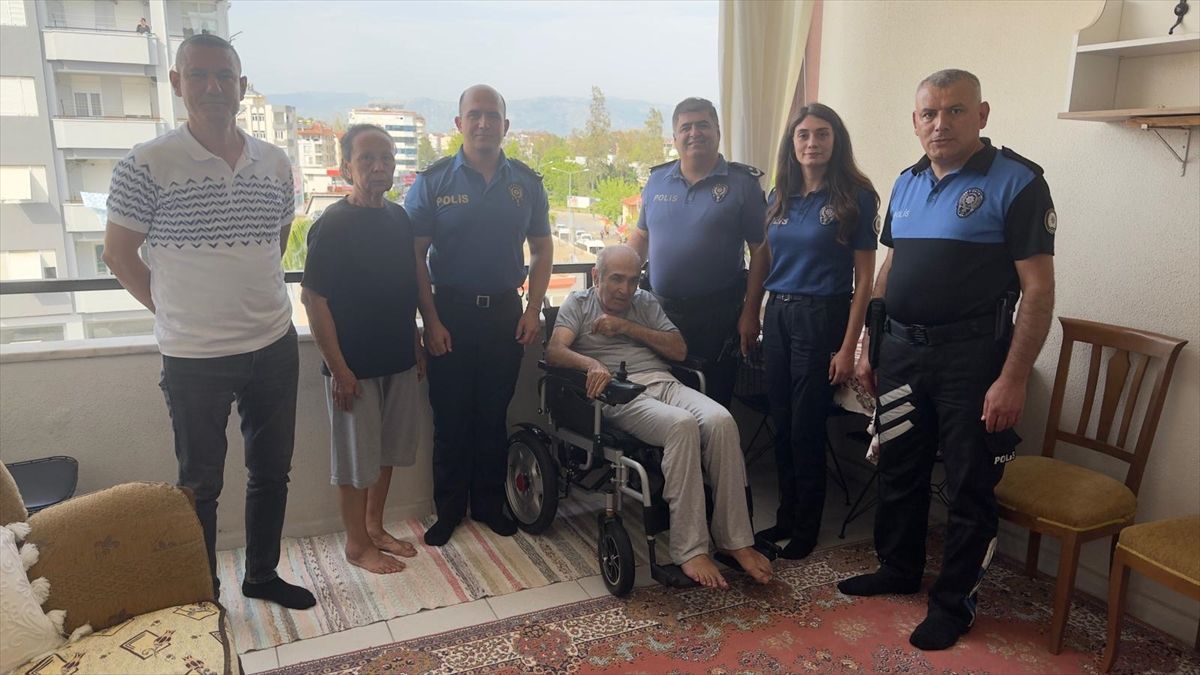 Emekli Polis Memuruna Akülü Sandalye Desteği
