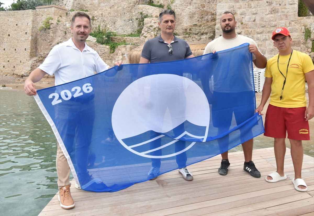 Antalya, 2026 Mavi Bayrak Ödüllerini Almaya Başladı