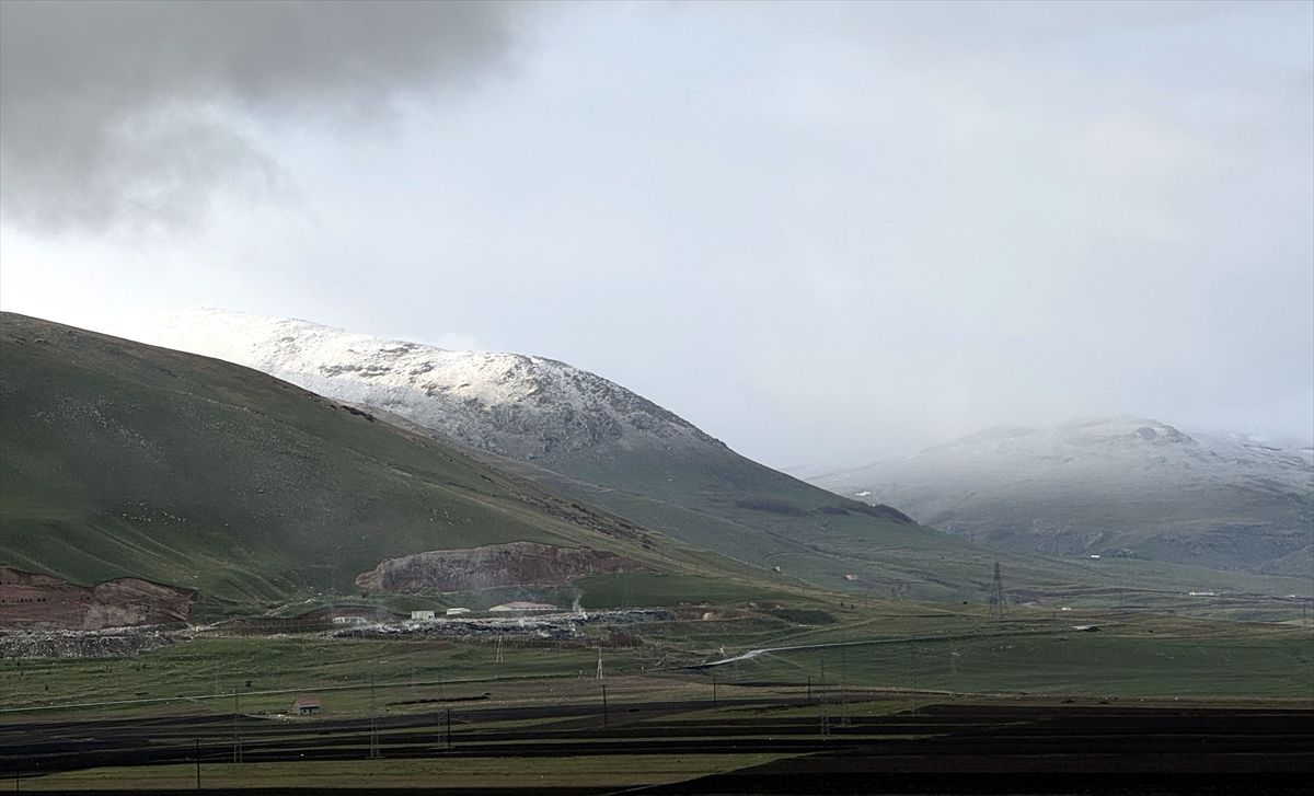 Ardahan’da Mayıs’ta Kar ve Dolu