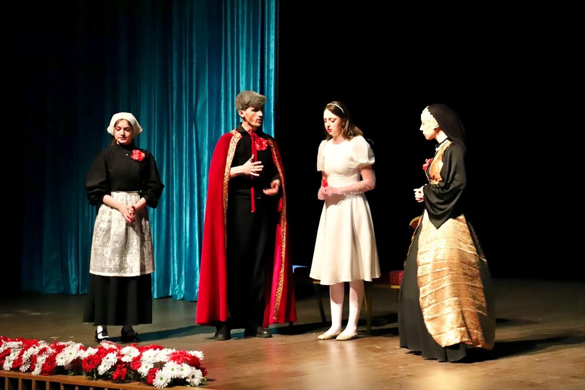 ARÜ’de Romeo ve Juliet Sahnelendi