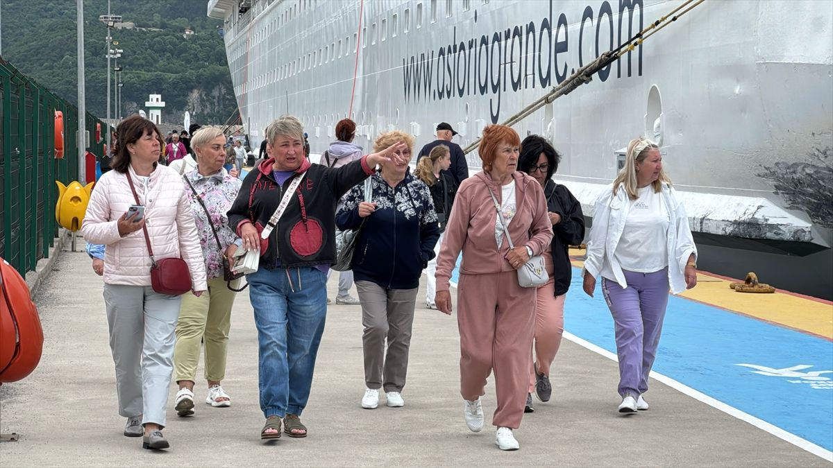 Kruvaziyer Amasra’ya 100. Seferini Gerçekleştirdi