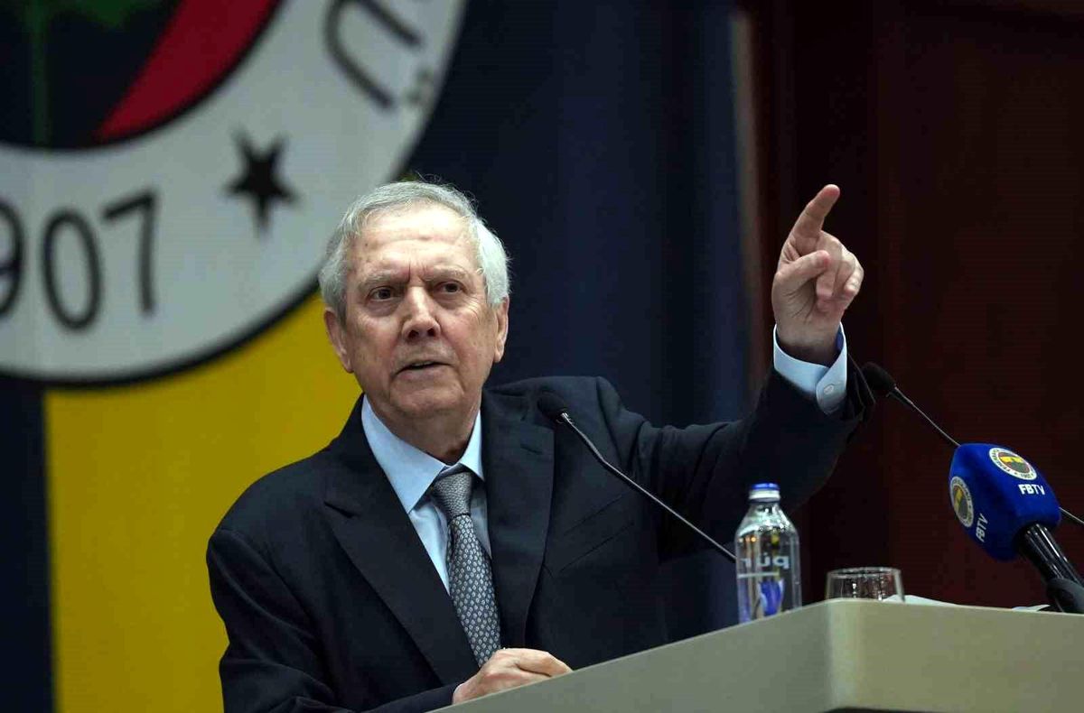 Aziz Yıldırım: Fenerbahçe’yi geleceğe taşıyacağız