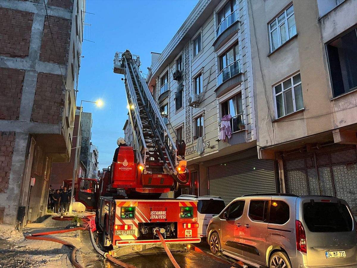 Bağcılar’da Dairede Yangın Çıktı