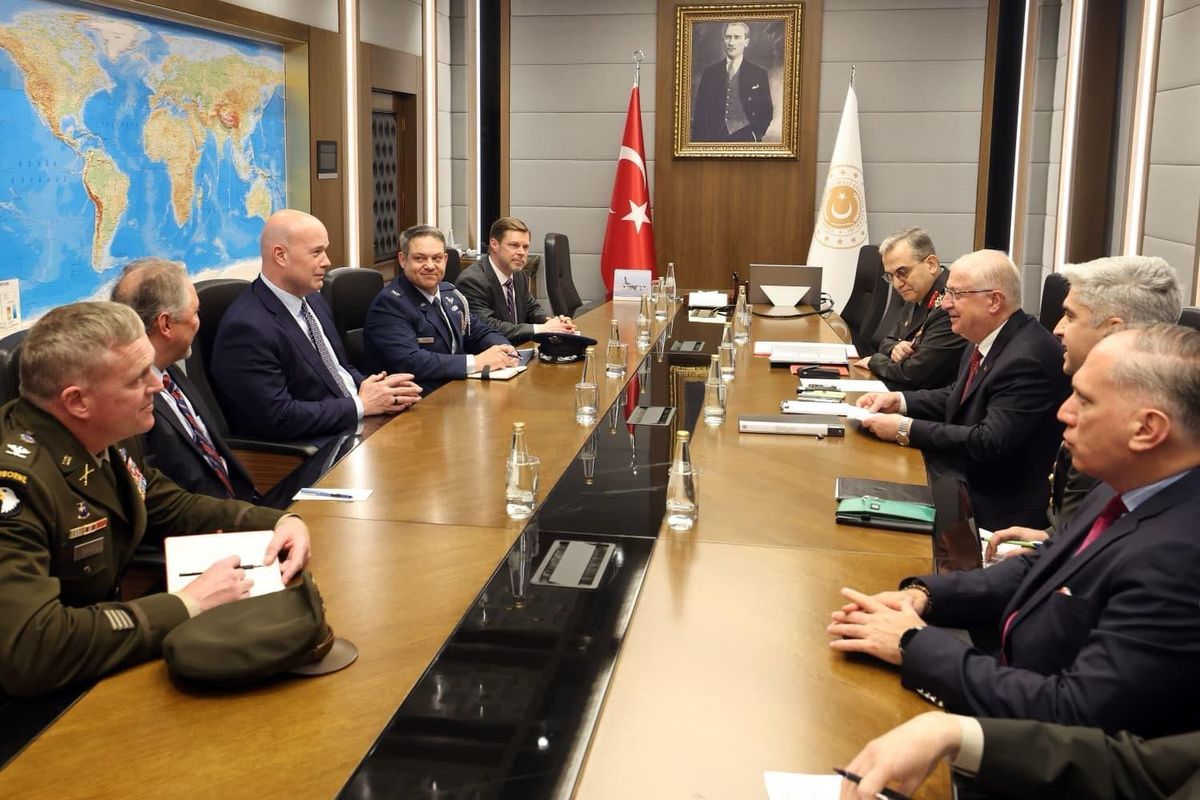 Savunma Bakanı Güler’den NATO Görüşmesi