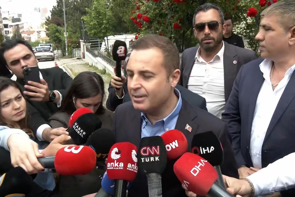 Balıkesir Büyükşehir Belediye Başkanı Akın karar sonrası Kılıçdaroğlu’nu ziyaret etti