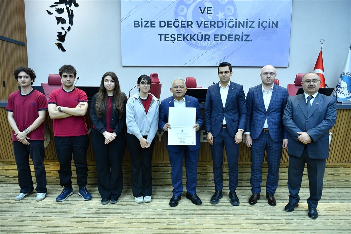 Kayseri’de Gençlik Meclisi Projesi Tanıtıldı