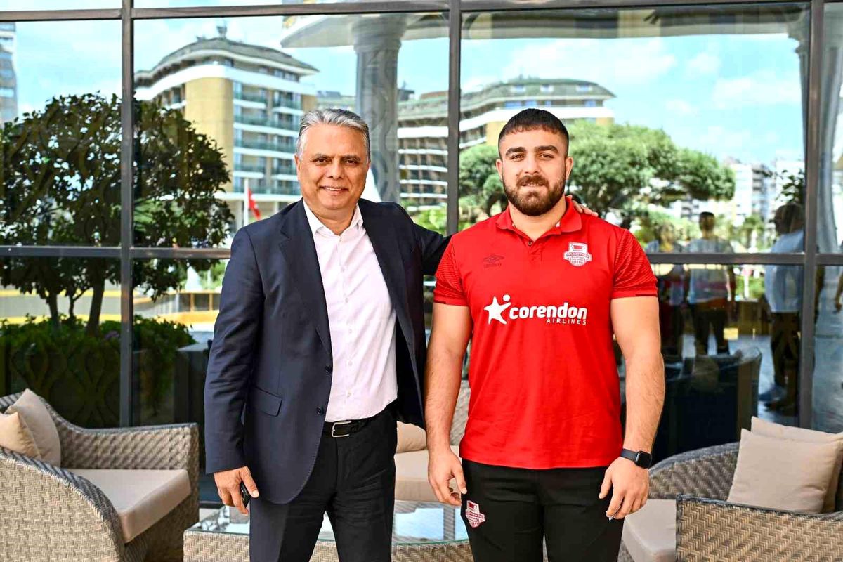Başkan Uysal’dan güreş takımına moral ziyareti