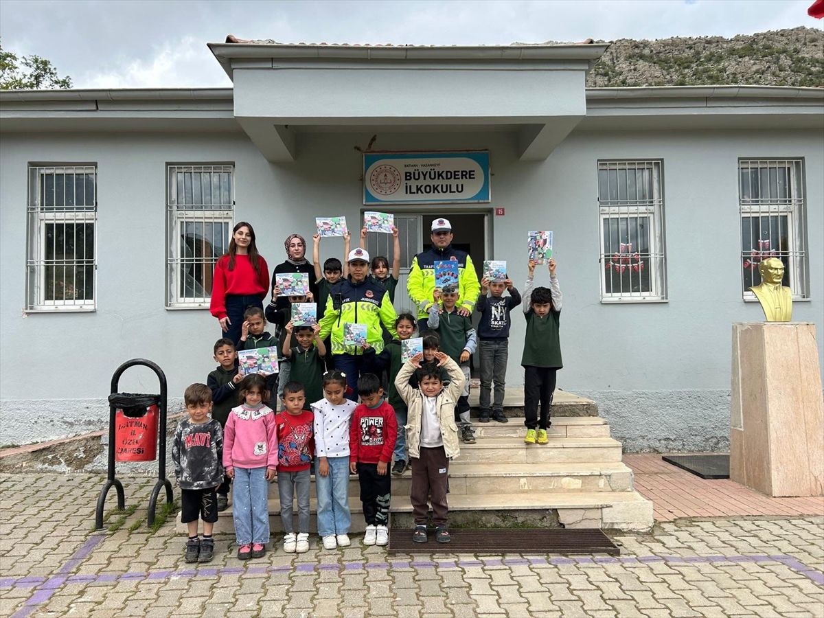 Hasankeyf’te Öğrencilere Trafik Eğitimi