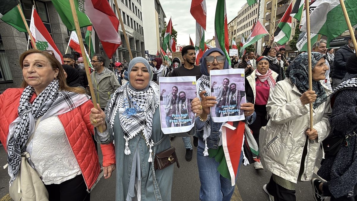 Berlin’de Filistin’e Destek Gösterisi