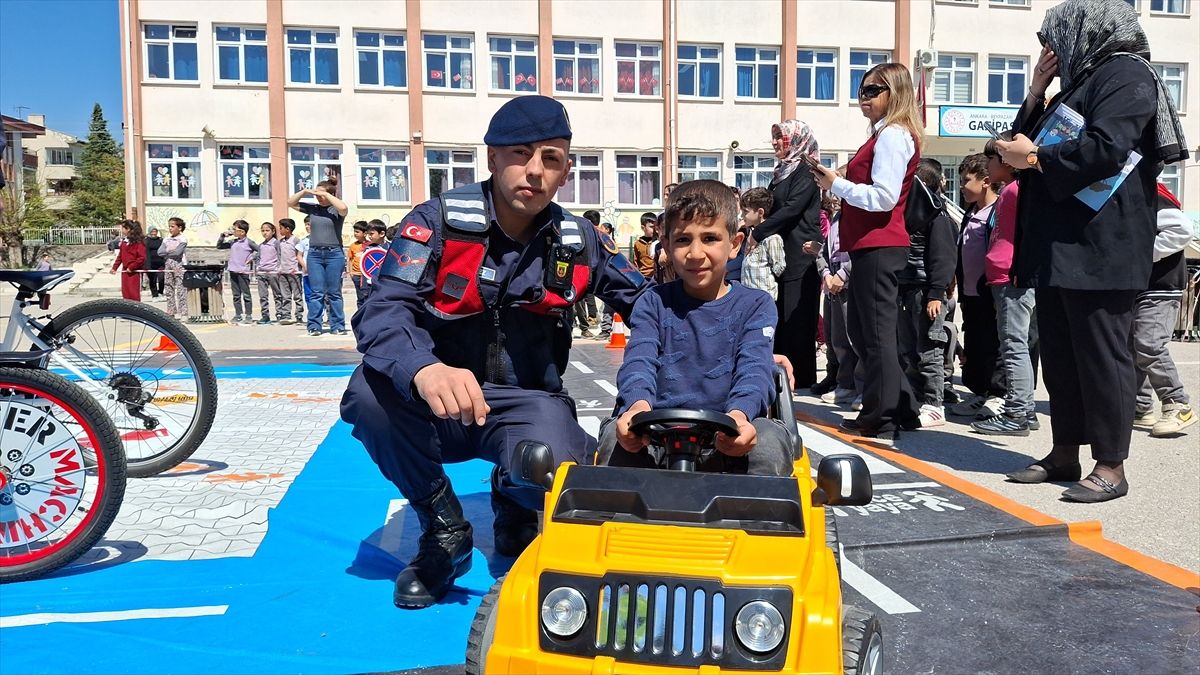 Beypazarı’nda Öğrencilere Trafik Eğitimi