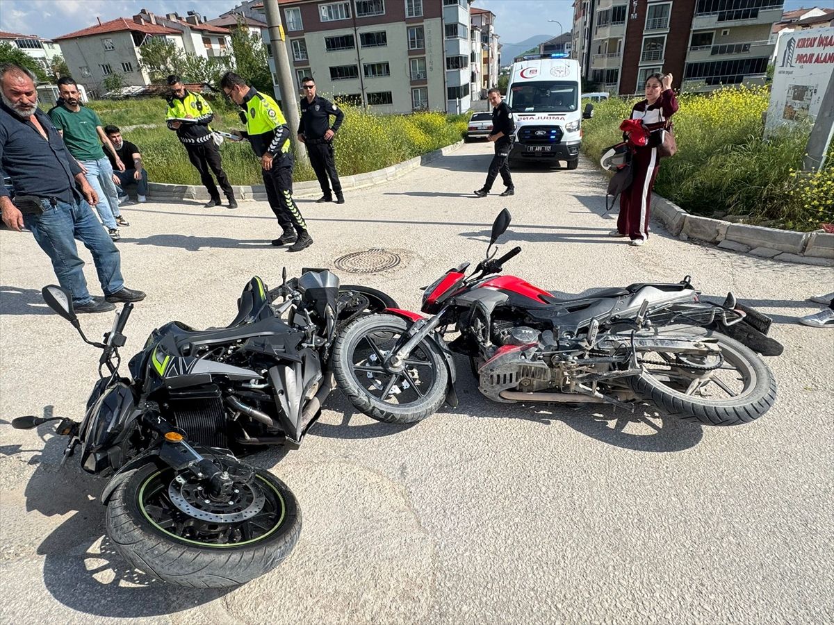 Bilecik’te motosiklet kazası: 2 yaralı