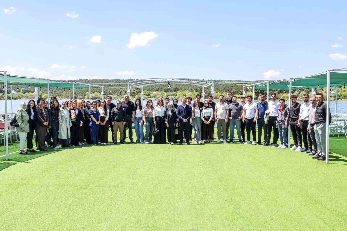 Vali, Öğrencilerle Bayram Kahvaltısı Yaptı