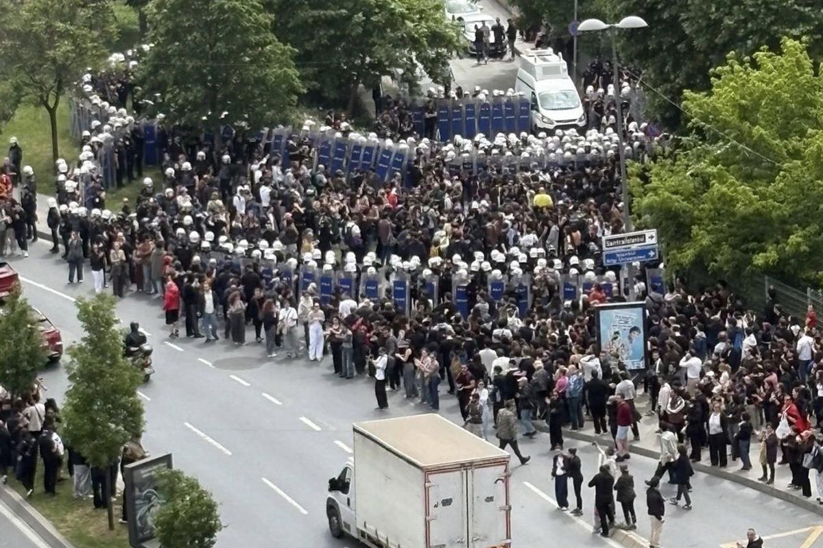 Bilgi Üniversitesi’nde polis müdahalesi! Gözaltılar ve yaralılar var