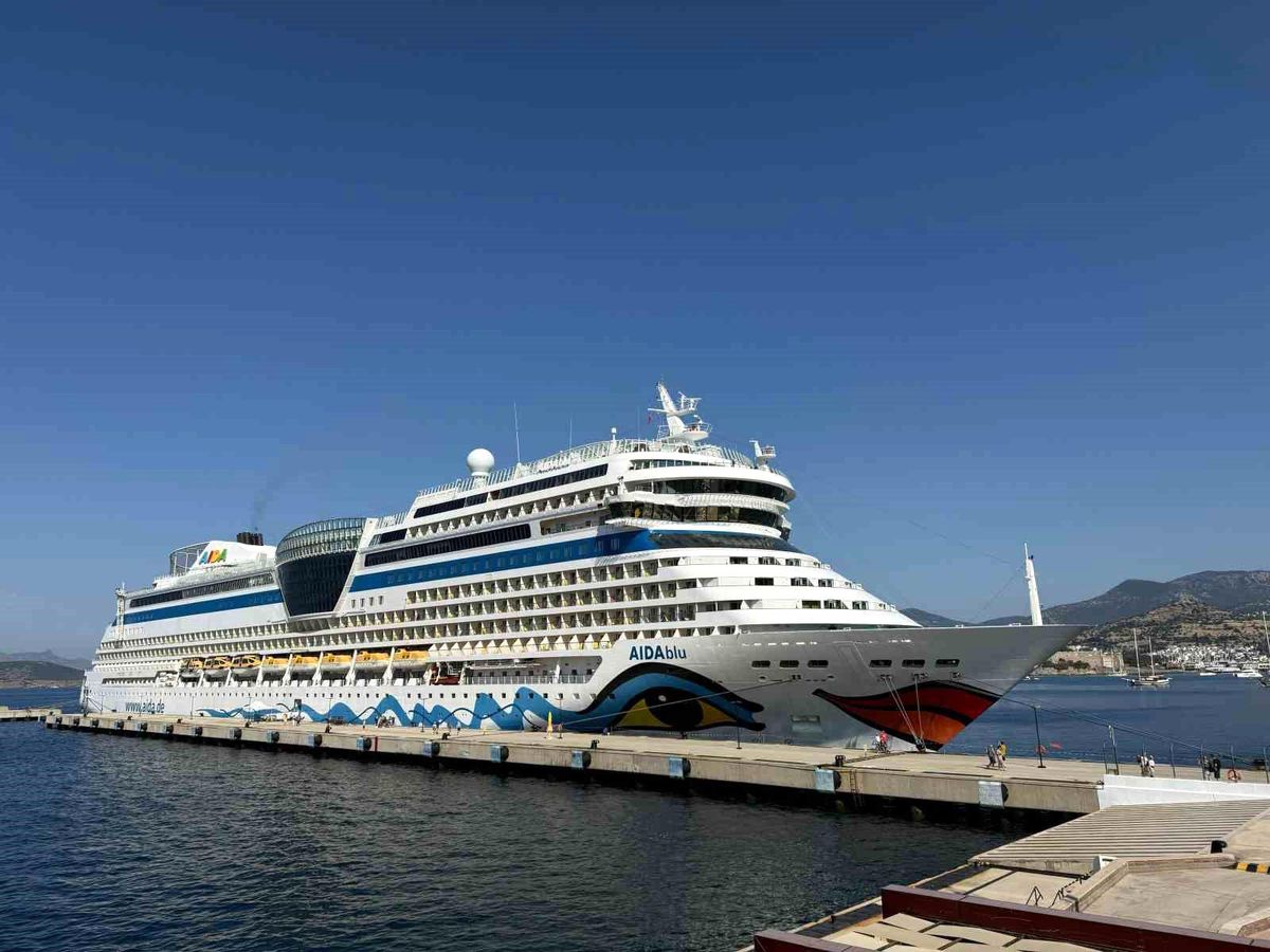 Bodrum’a 2.377 Turist Getiren Kruvaziyer