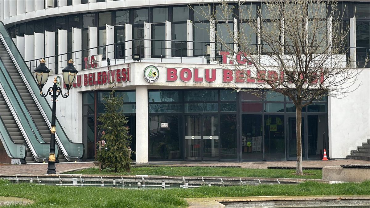 Bolu Belediyesi’ne Jandarma Operasyonu