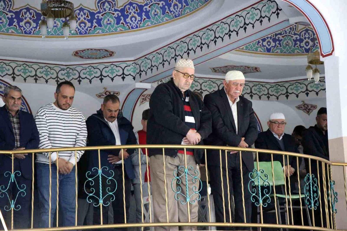 Bolu’da Kurban Bayramı Namazı Coşkusu