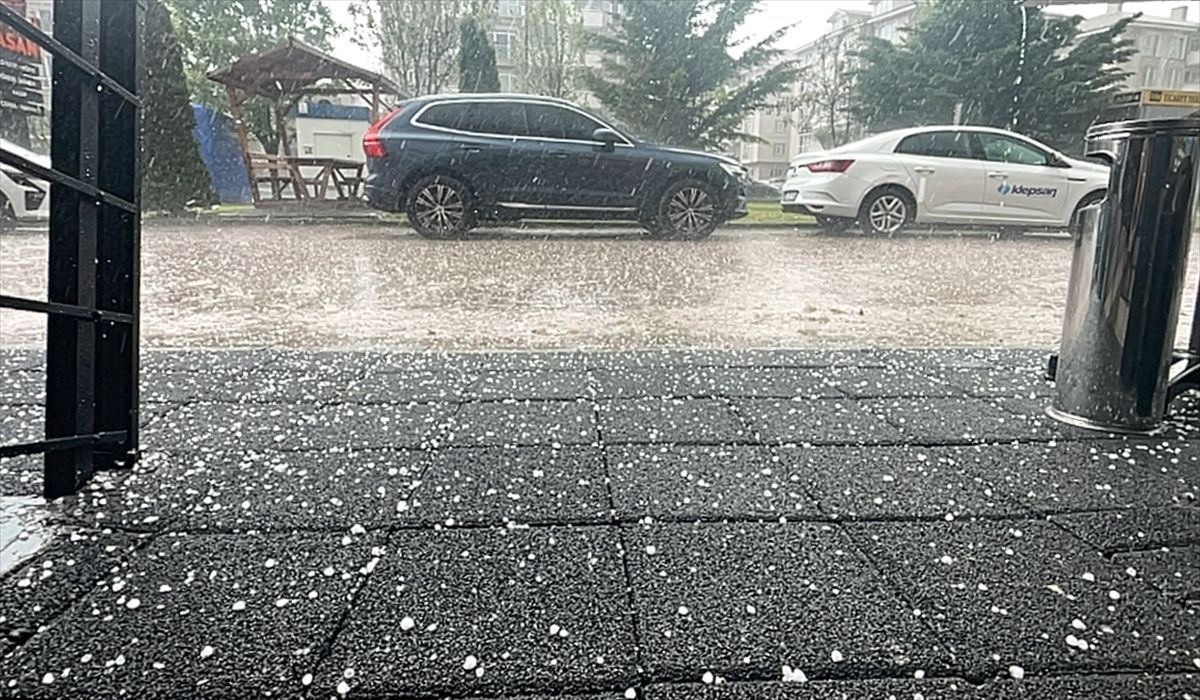 Bolu’da Sağanak ve Dolu Etkili Oldu