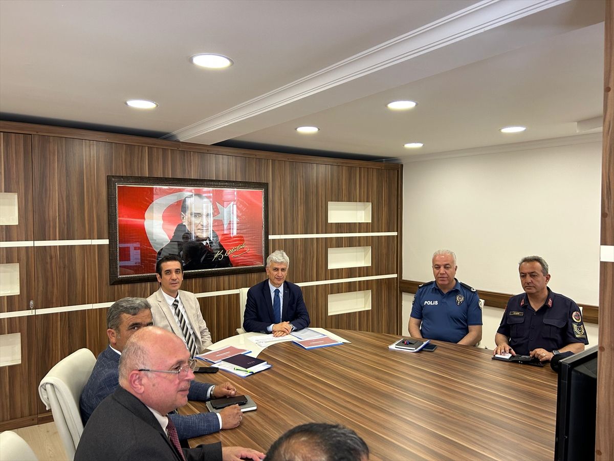 Bozyazı’da Metruk Yapılar Toplantısı