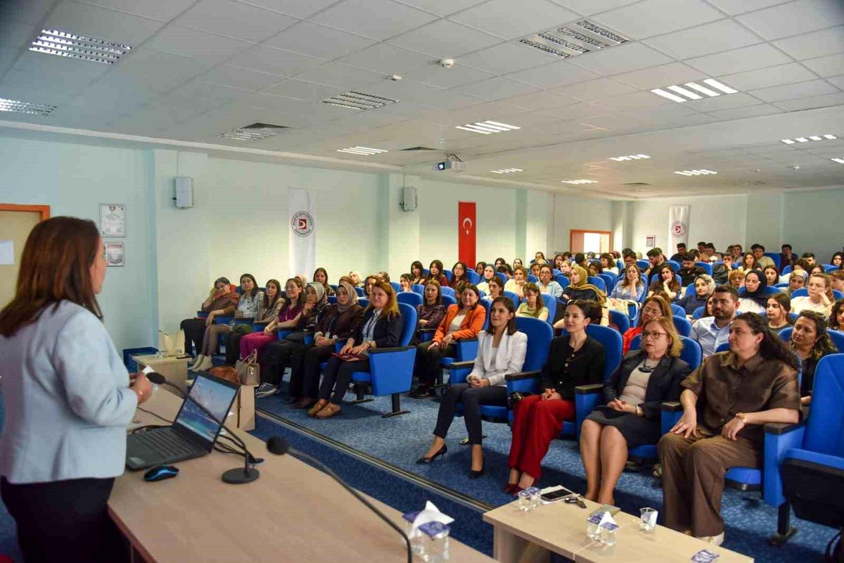 Hemşirelik Haftası Kutlandı