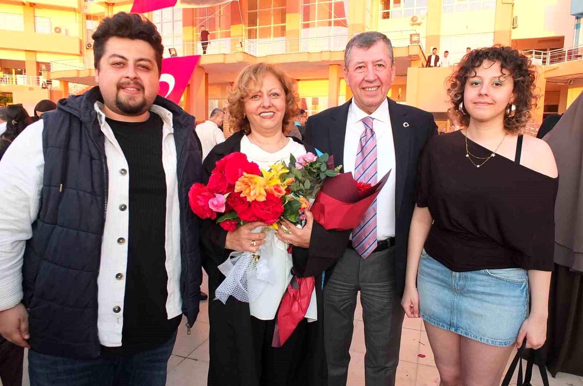Burhaniye’ de 2 çocuk annesi Ayla Erdil bölüm birincisi oldu
