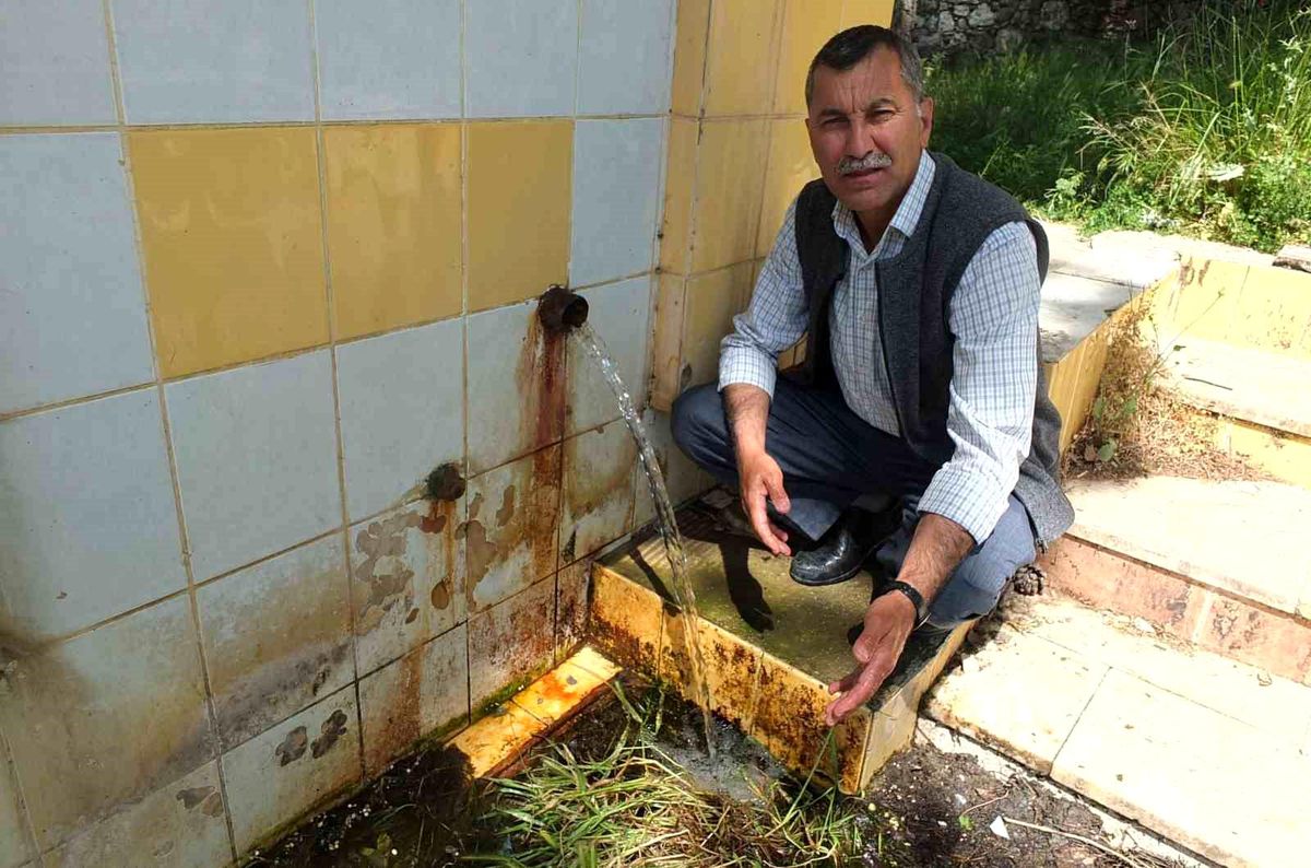 Dutluca’da Şifalı Su 5 Yıl Sonra Akmaya Başladı