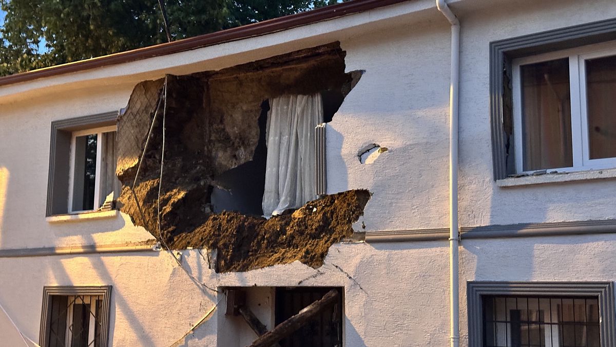 İznik’te Ev Duvarı Yıkıldı