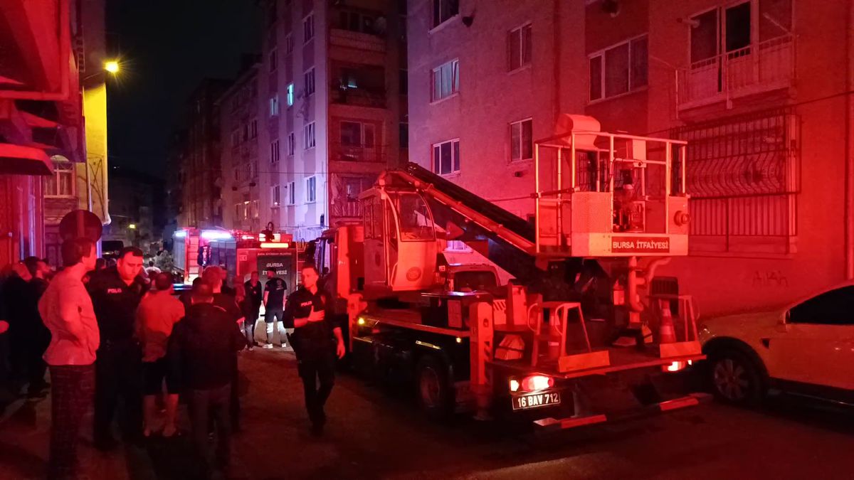 Bursa’da Apartman Yangını Kontrol Altına Alındı